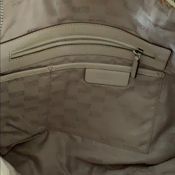 Michael Kors bag - Picture 4 of 5